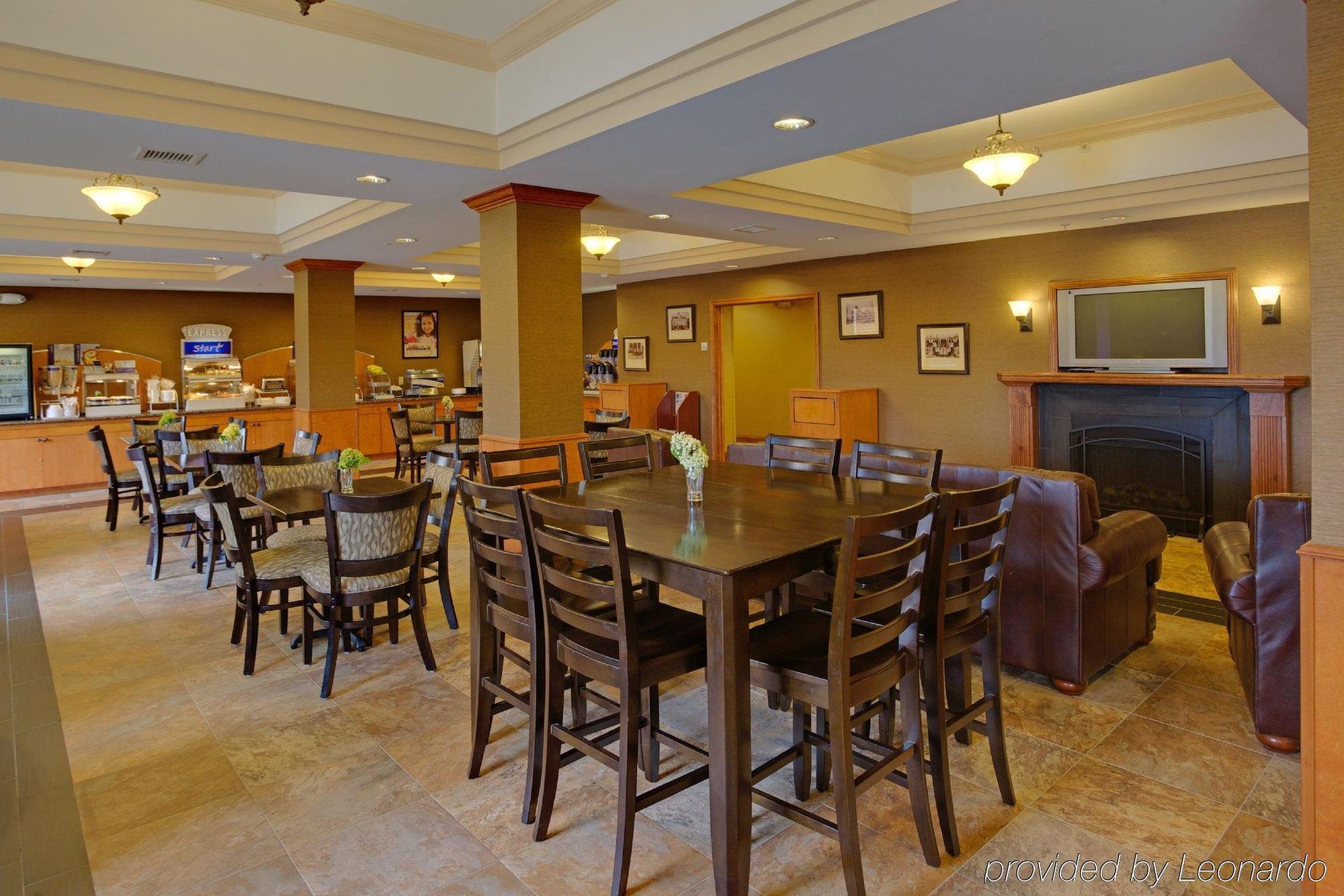 Holiday Inn Express Charles Town By Ihg Shenandoah Junction Exterior photo