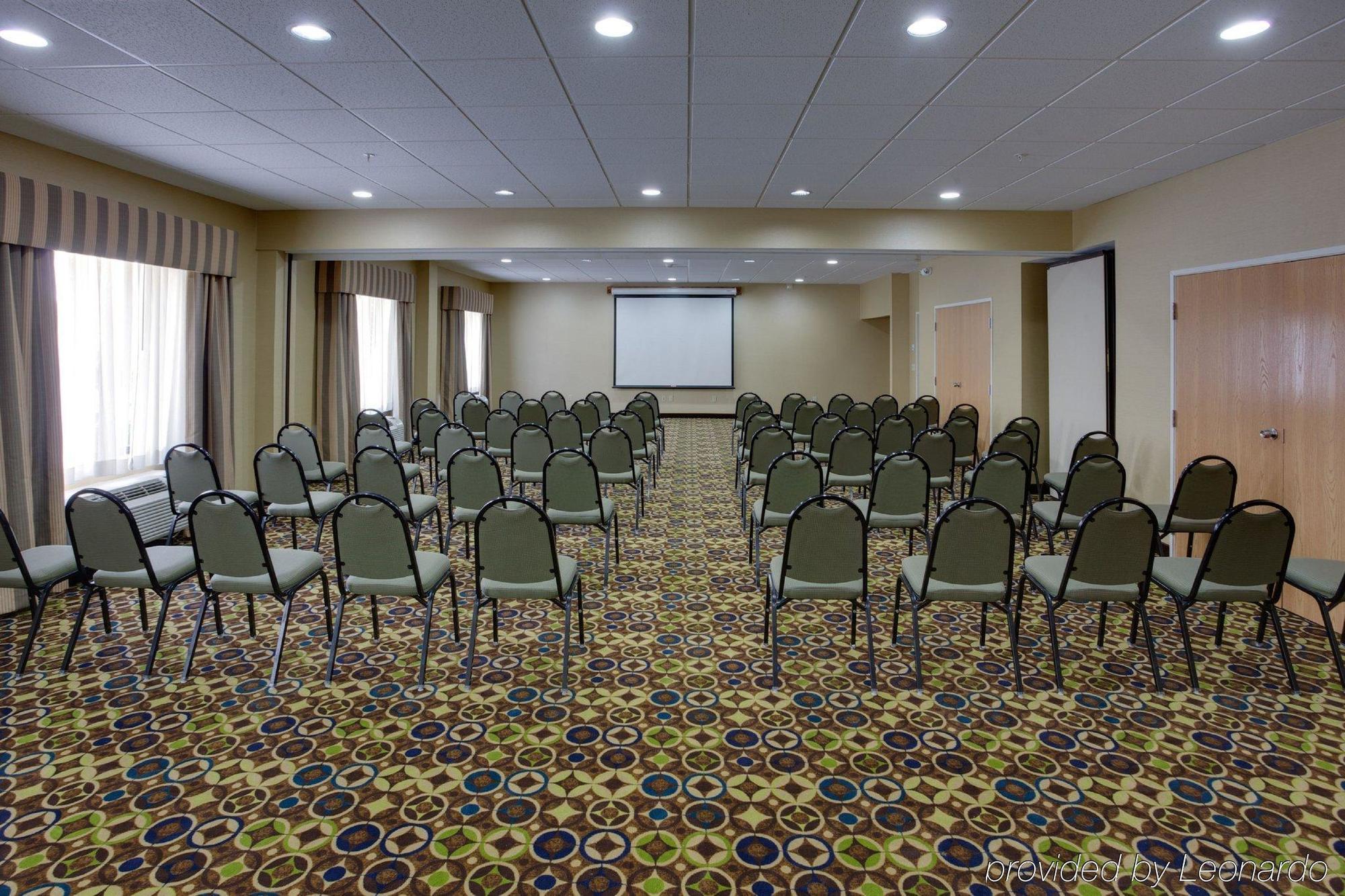 Holiday Inn Express Charles Town By Ihg Shenandoah Junction Exterior photo
