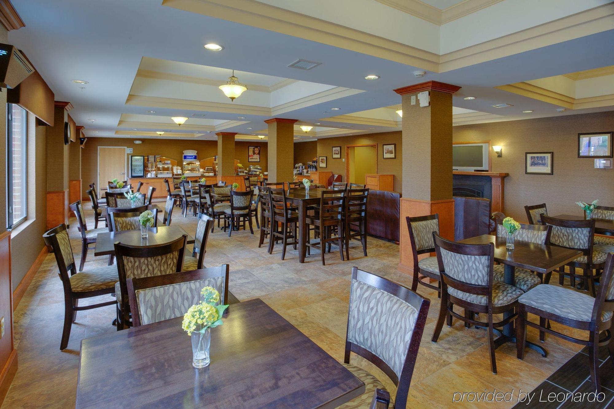 Holiday Inn Express Charles Town By Ihg Shenandoah Junction Exterior photo