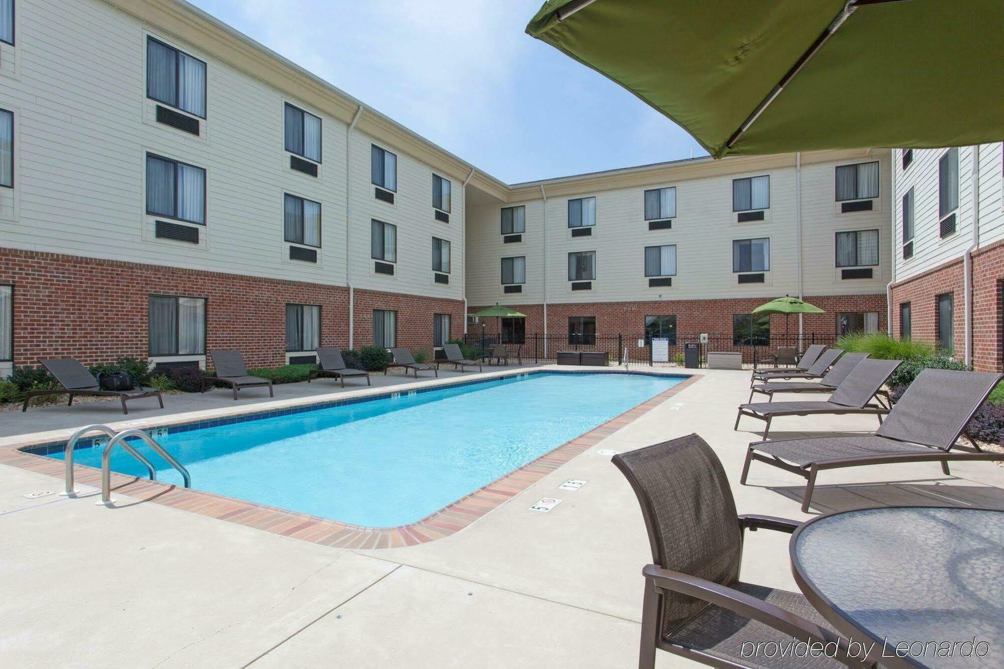 Holiday Inn Express Charles Town By Ihg Shenandoah Junction Exterior photo